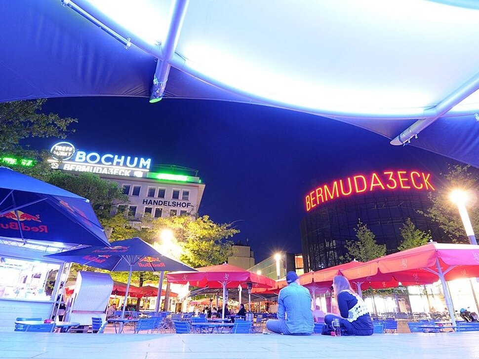 Biergarten im Bochumer Bermudadreieck. Foto: Presse- und Informationsamt Bochum