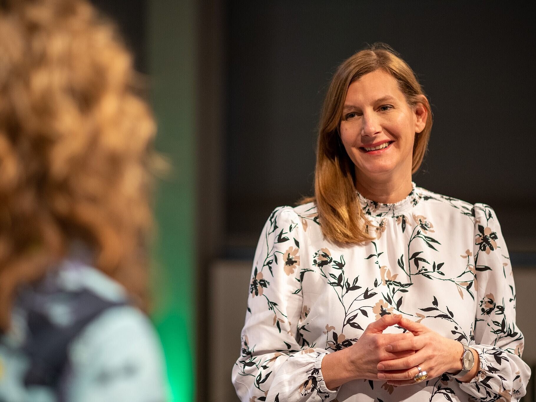 Nina Frense, RVR-Beigeordnete Umwelt, im Gespräch beim Netzwerktag Grüne Infrastruktur am 1. Februar auf dem Welterbe Zollverein.