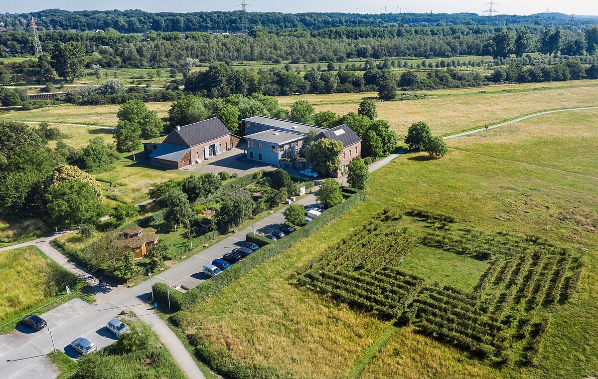 Haus Ripshorst in Oberhausen von oben aus der Luft fotografiert. 
