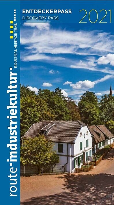 Titelbild des Entdeckerpasses 2021 der Route Industriekultur.