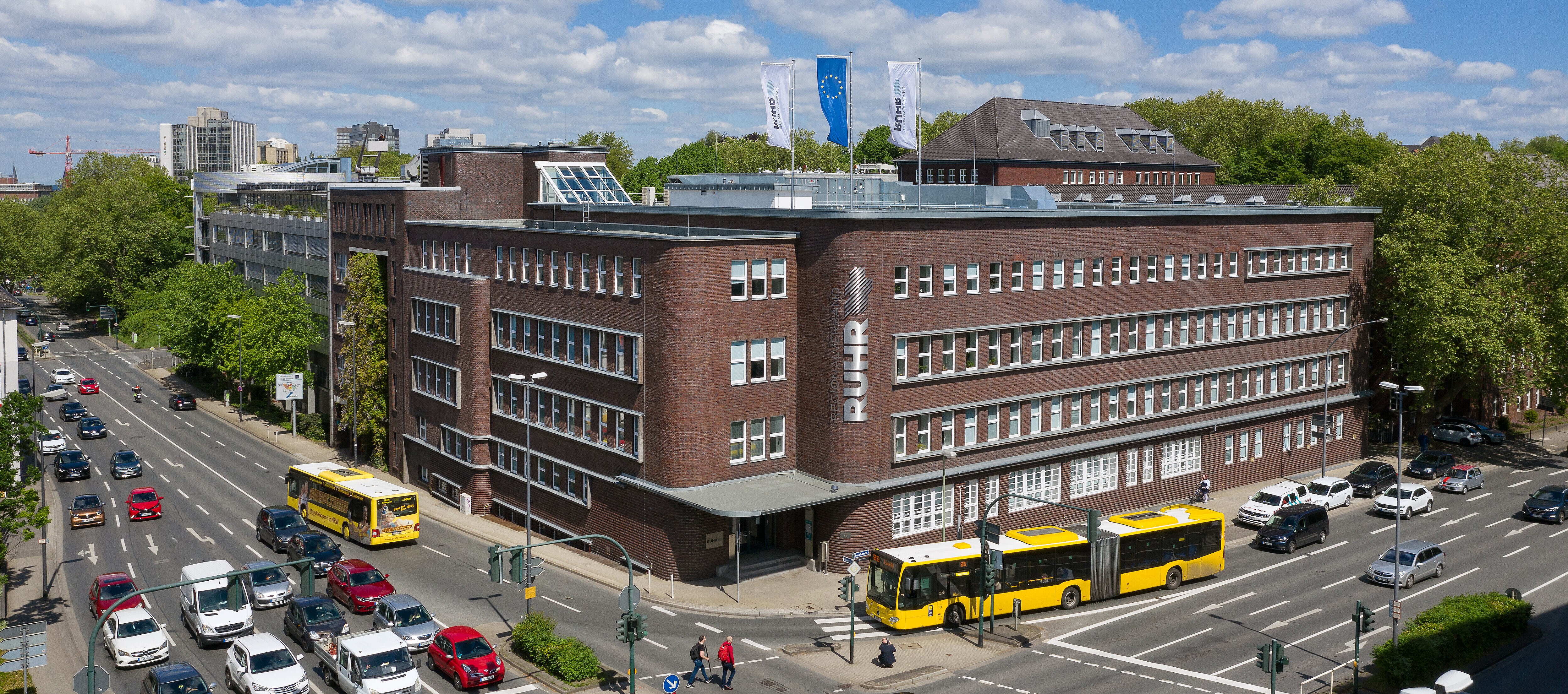 RVR-Haupthaus, 2020. RVR-Haupthaus an der Kronprinzenstraße 35 in Essen im Mai 2020.