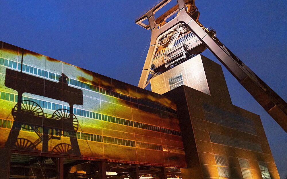 Lichtinstallation auf dem Welterbe Zollverein anlässlich von "Zehn nach Zehn - 10 Jahre Kulturhauptstadt Europas" vom 11. bis 25. Januar 2020.