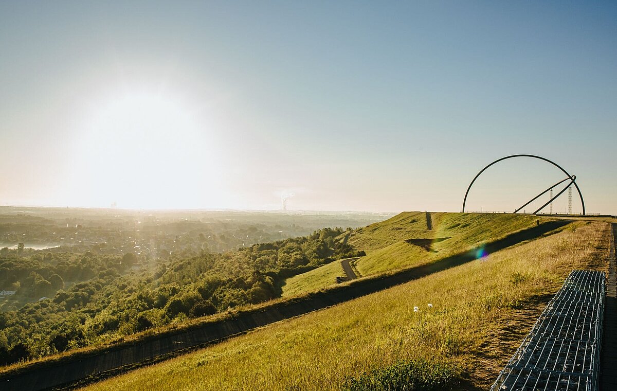 Blick übers Ruhrgebiet von der Halde Hoheward an der Stadtgrenze Herten/Recklinghausen.