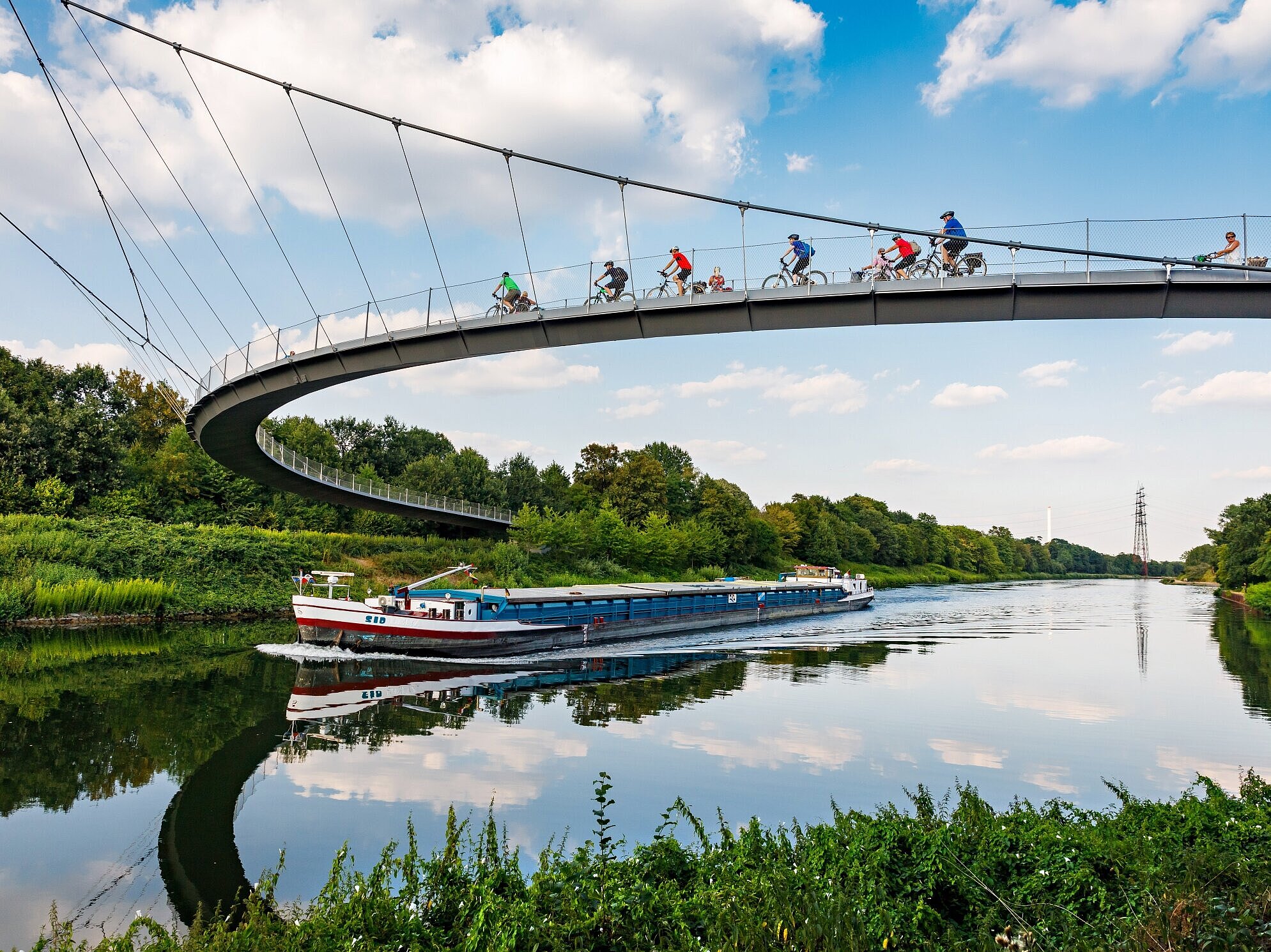 Die Erzbahntrasse - Rad- und Wanderweg über ehemalige Bahntrasse von Bochum über Herne nach Gelsenkirchen.