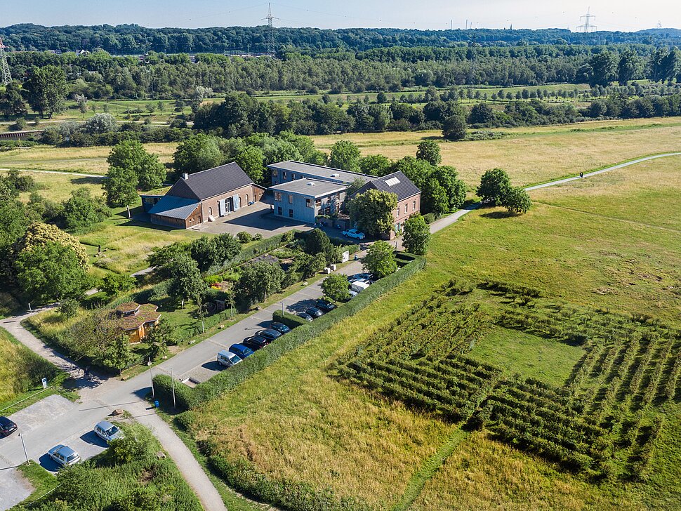 Das RVR-Besucherzentrum Haus Ripshorst in Oberhausen aus der Vogelperspektive.