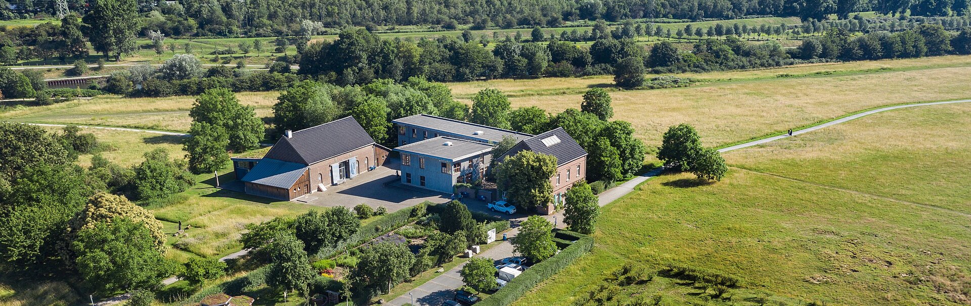 Das RVR-Besucherzentrum Haus Ripshorst in Oberhausen aus der Vogelperspektive.