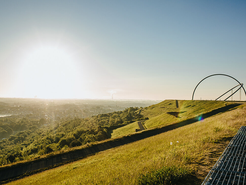 Blick von der Halde Hoheward über das Ruhrgebiet.