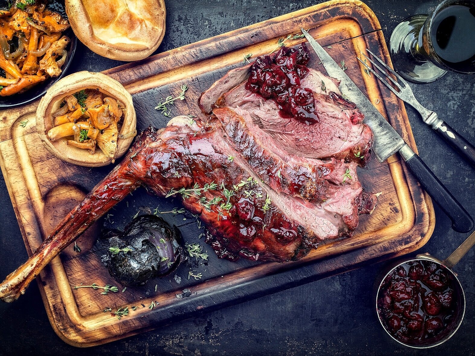 Rehkeule mit Kräutern