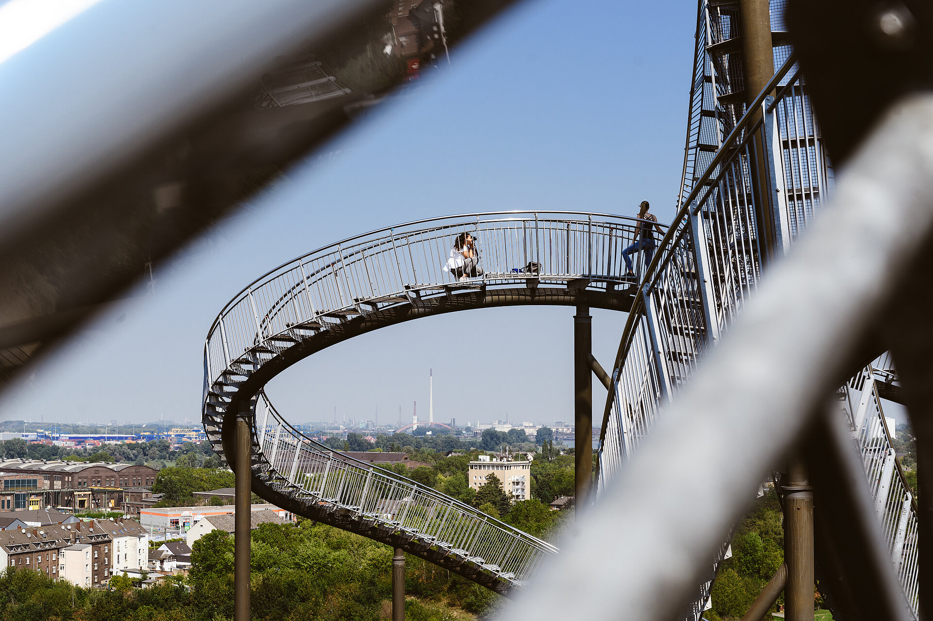 Schwindelerregend: Die Großskulptur "Tiger & Turtle - Magic Mountain" in Duisburg.