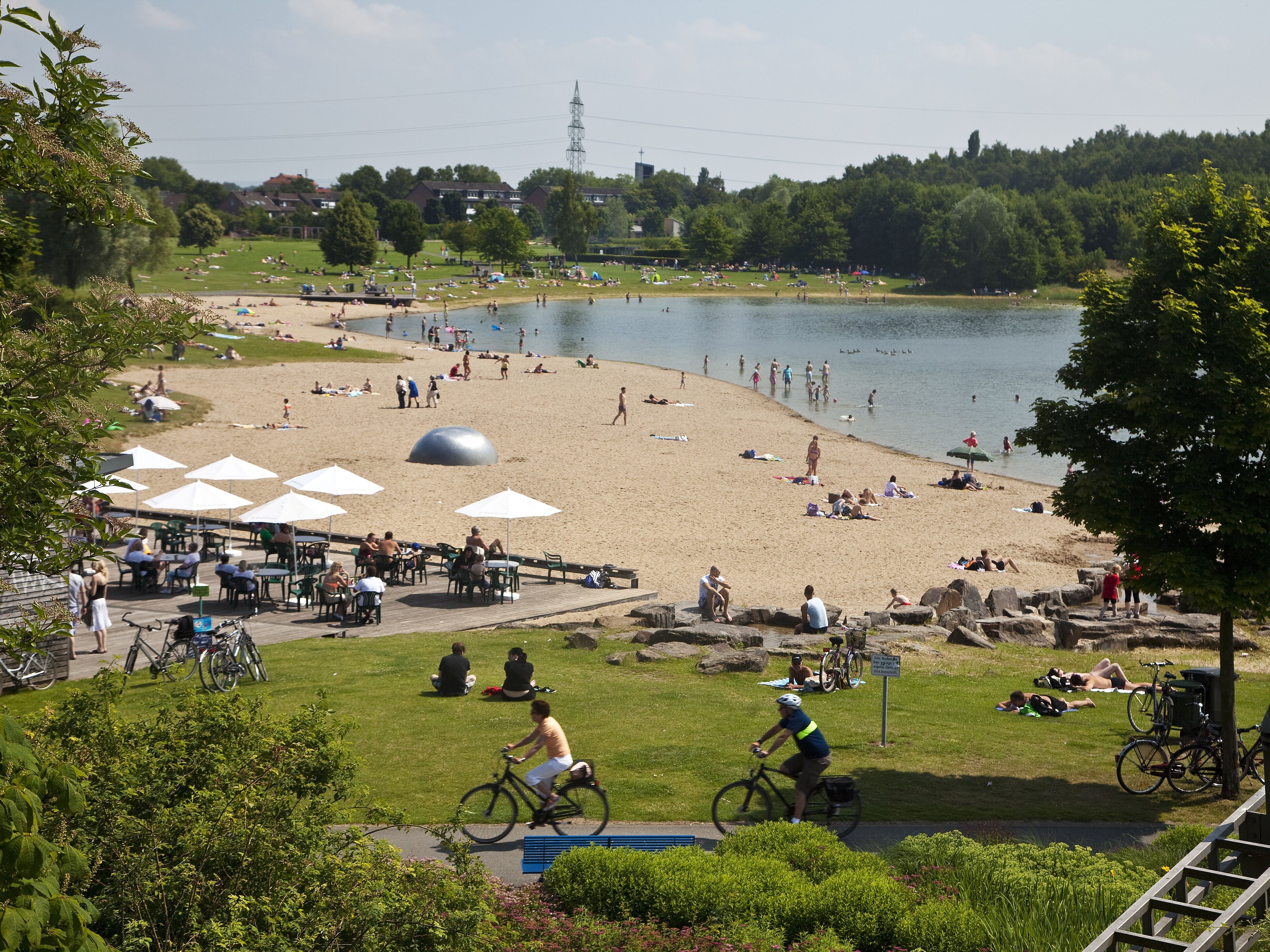 Strandbad im Seepark Lünen am Horstmarer See. Foto: RVR/Ziese