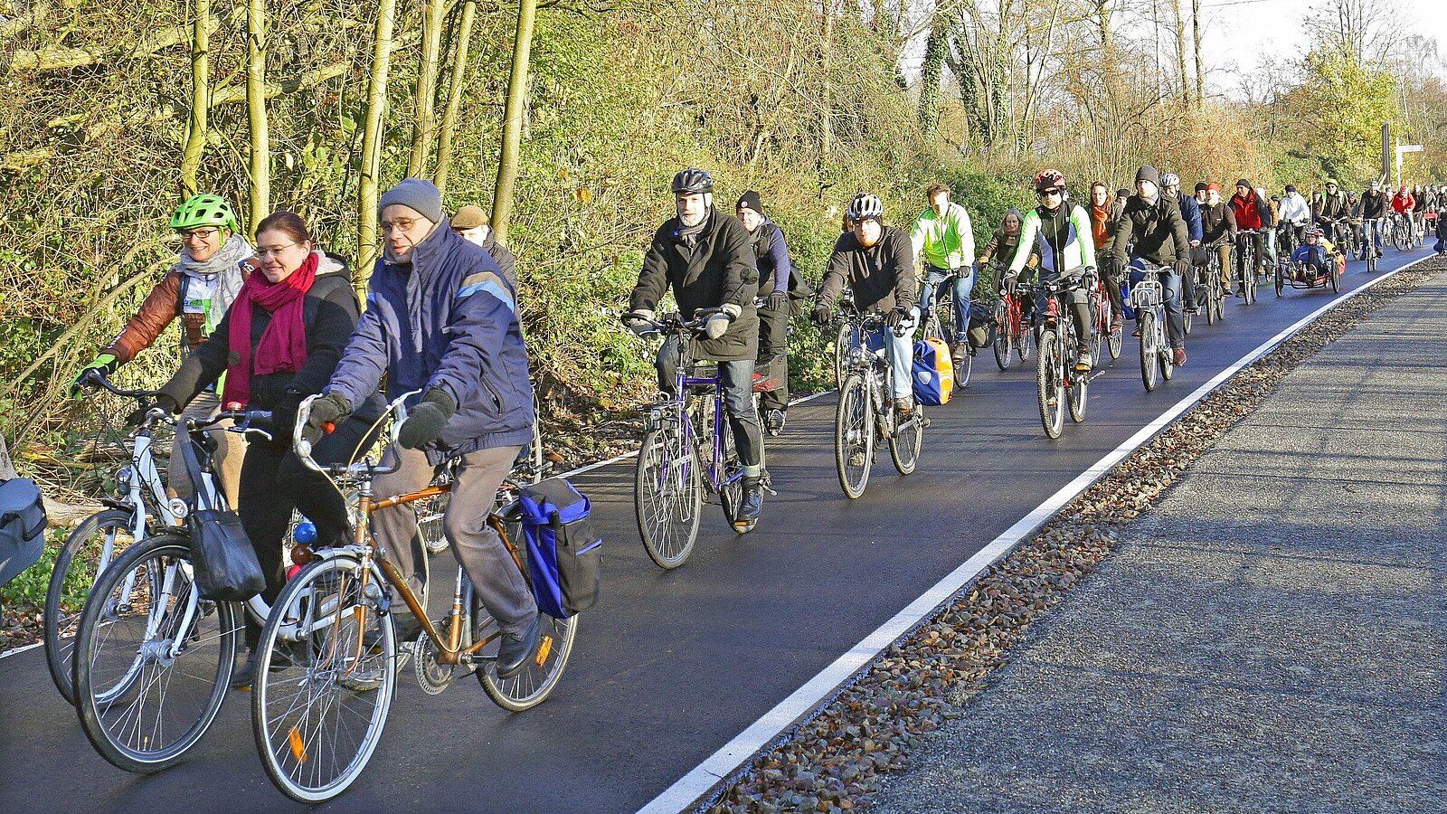 Radfahrer auf der Trasse "Rheinische Bahn" in Essen, 2015