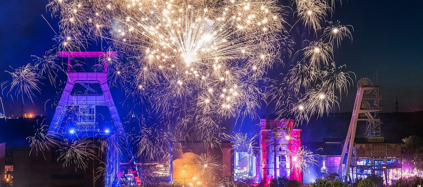 Das Feuerwerk zur ExtraSchicht auf der Zeche Ewald