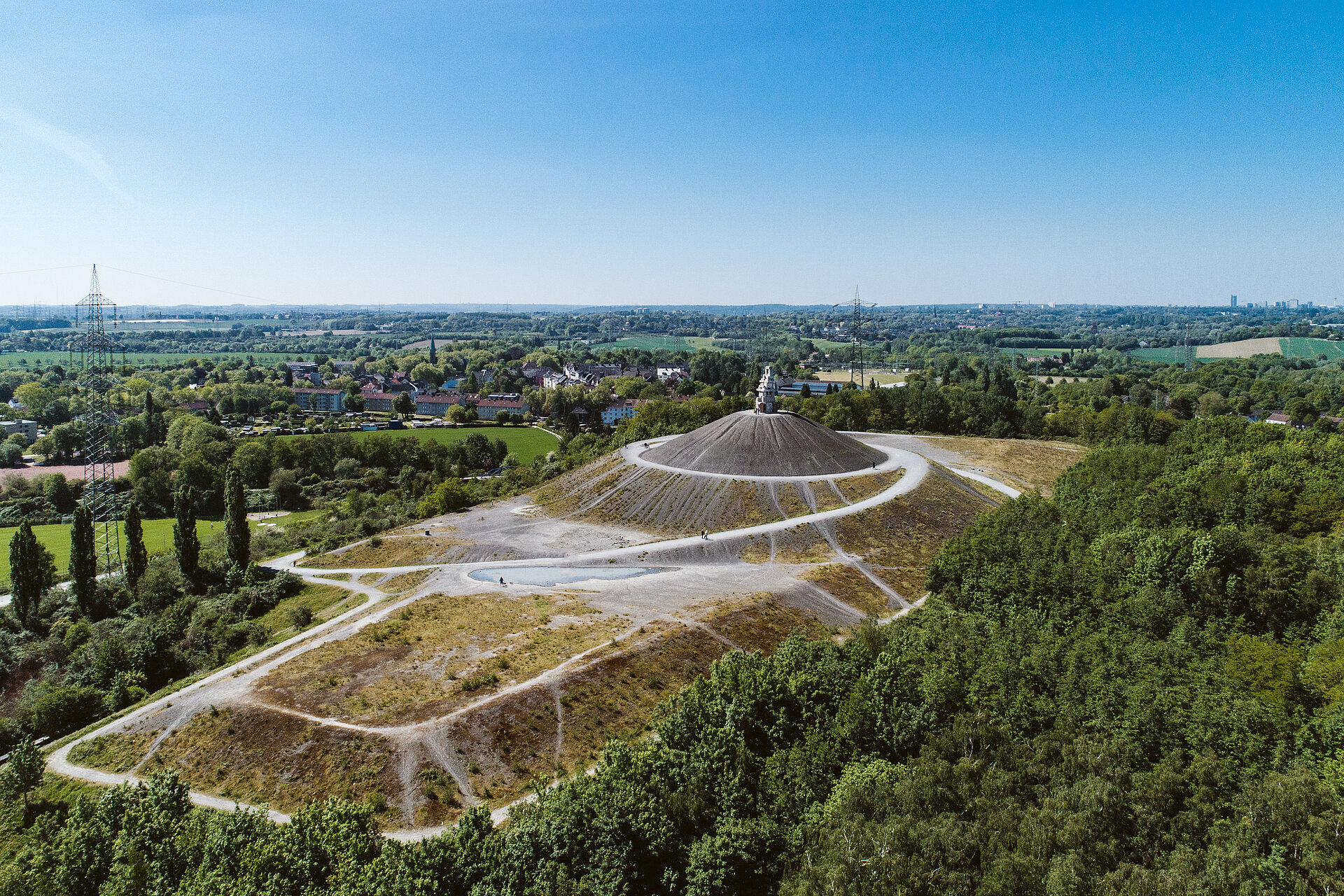 Luftaufnahme der Halde Rheinelbe in Gelsenkirchen.