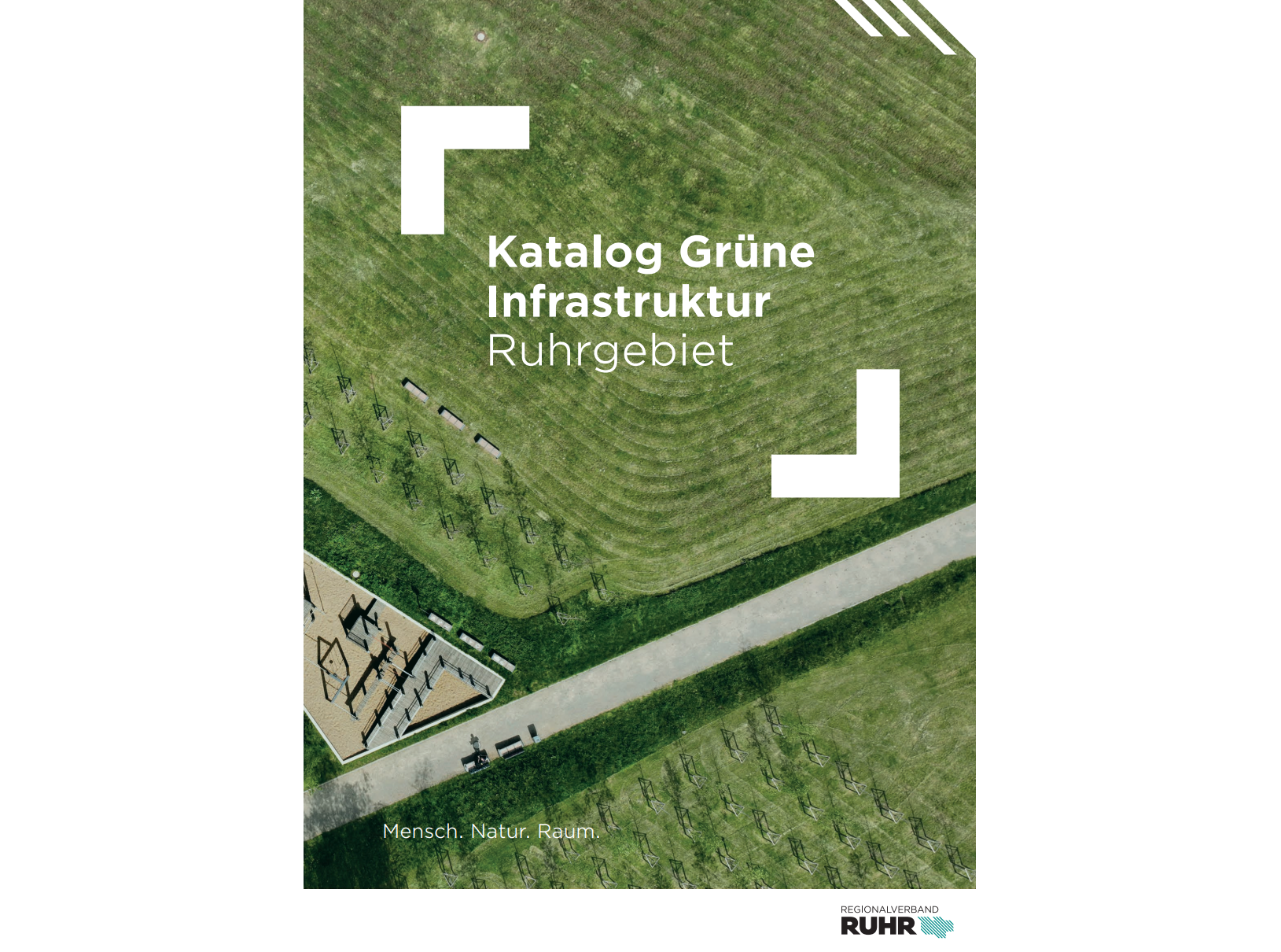 Luftaufnahme einer grünen Parklandschaft mit Wegen, Wiesen und Aufenthaltsflächen 