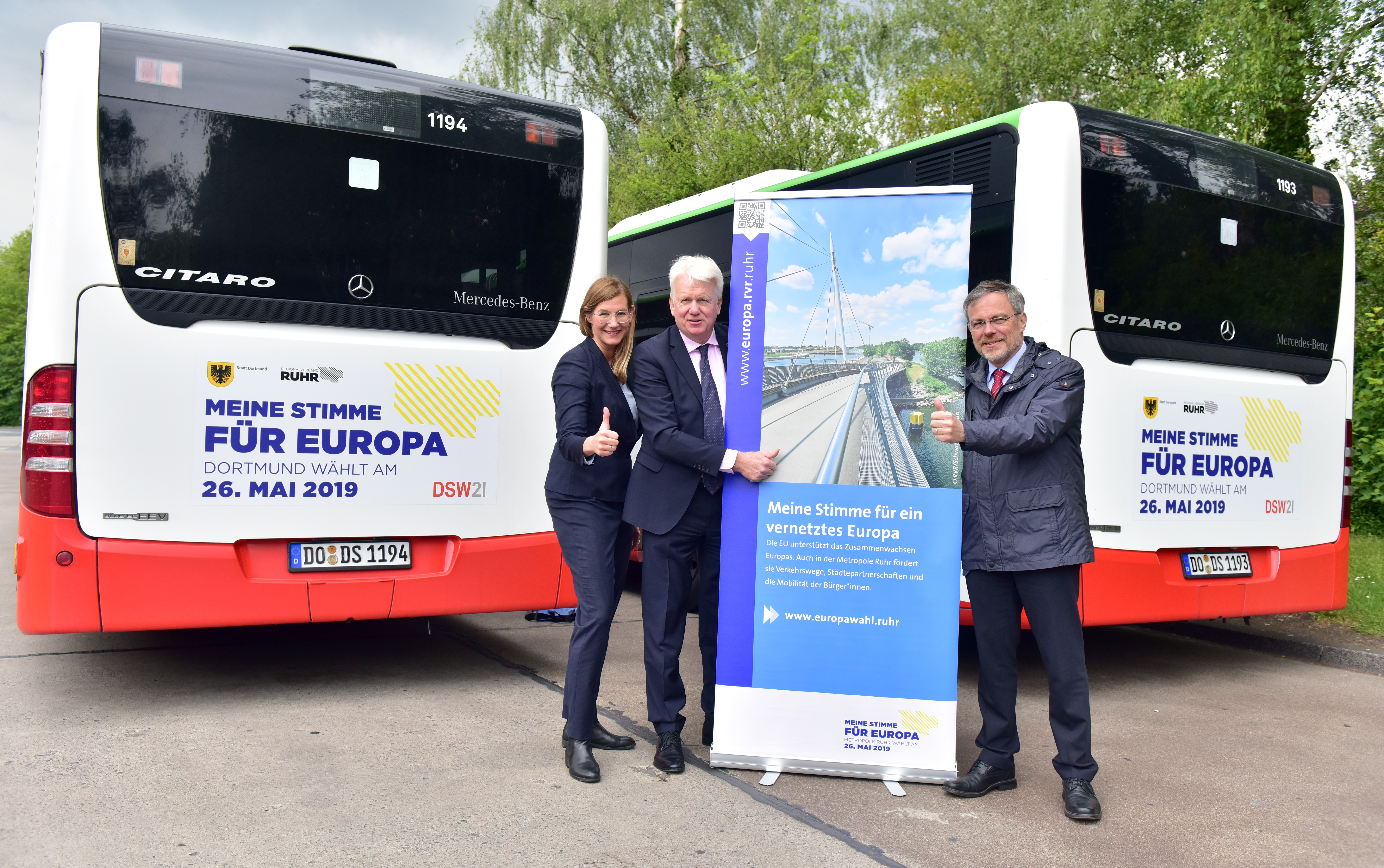 Busse und U-Bahnen der DSW21 werben für Europawahl-Teilnahme