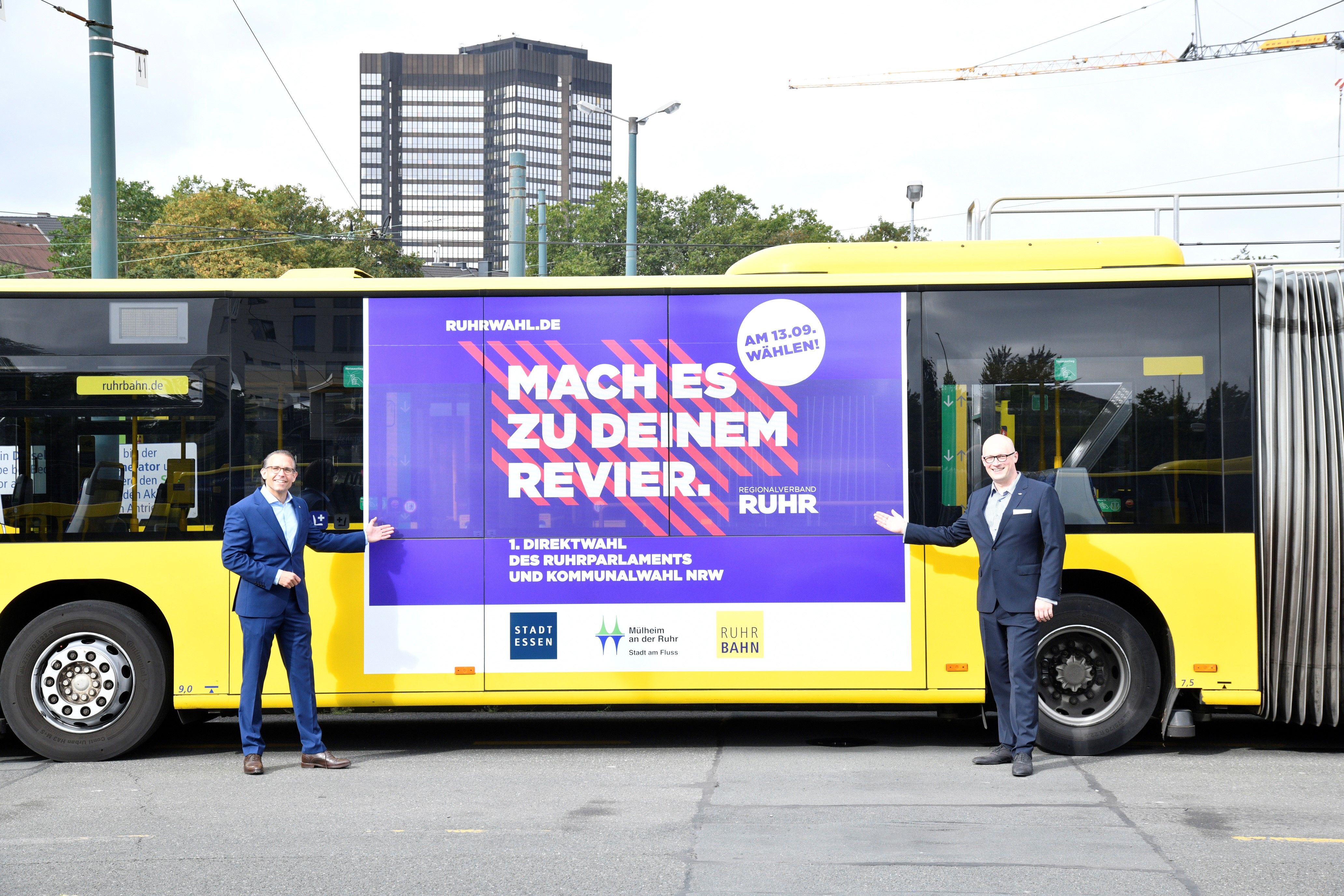 Ruhrbahn-Geschäftsführer Michael Feller und Stefan Kuczera, Beigeordneter Planung beim Regionalverband Ruhr bei der Präsentation in Essen.