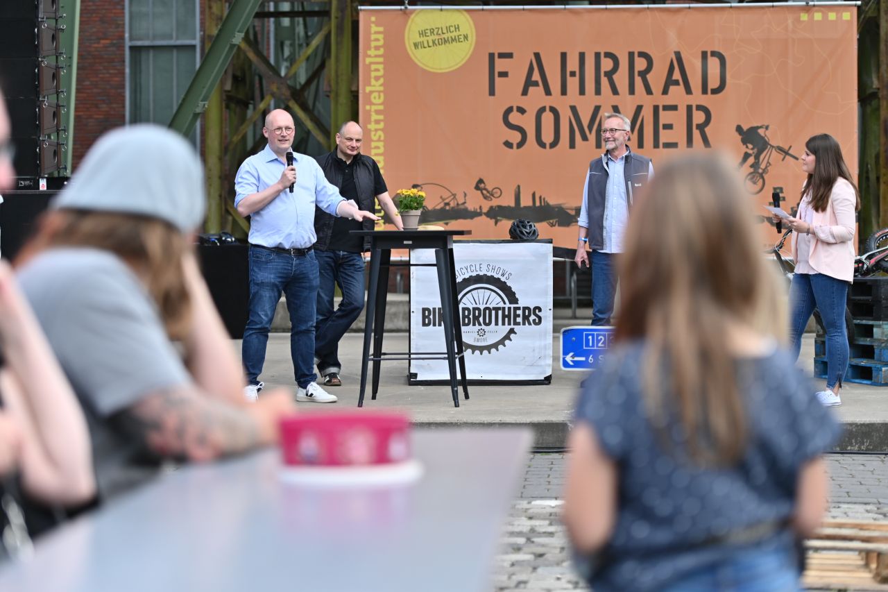 Stefan Kucera, Bereichleiter Planung beim Regionalverband Ruhr (RVR) eröffnet die Veranstaltung.