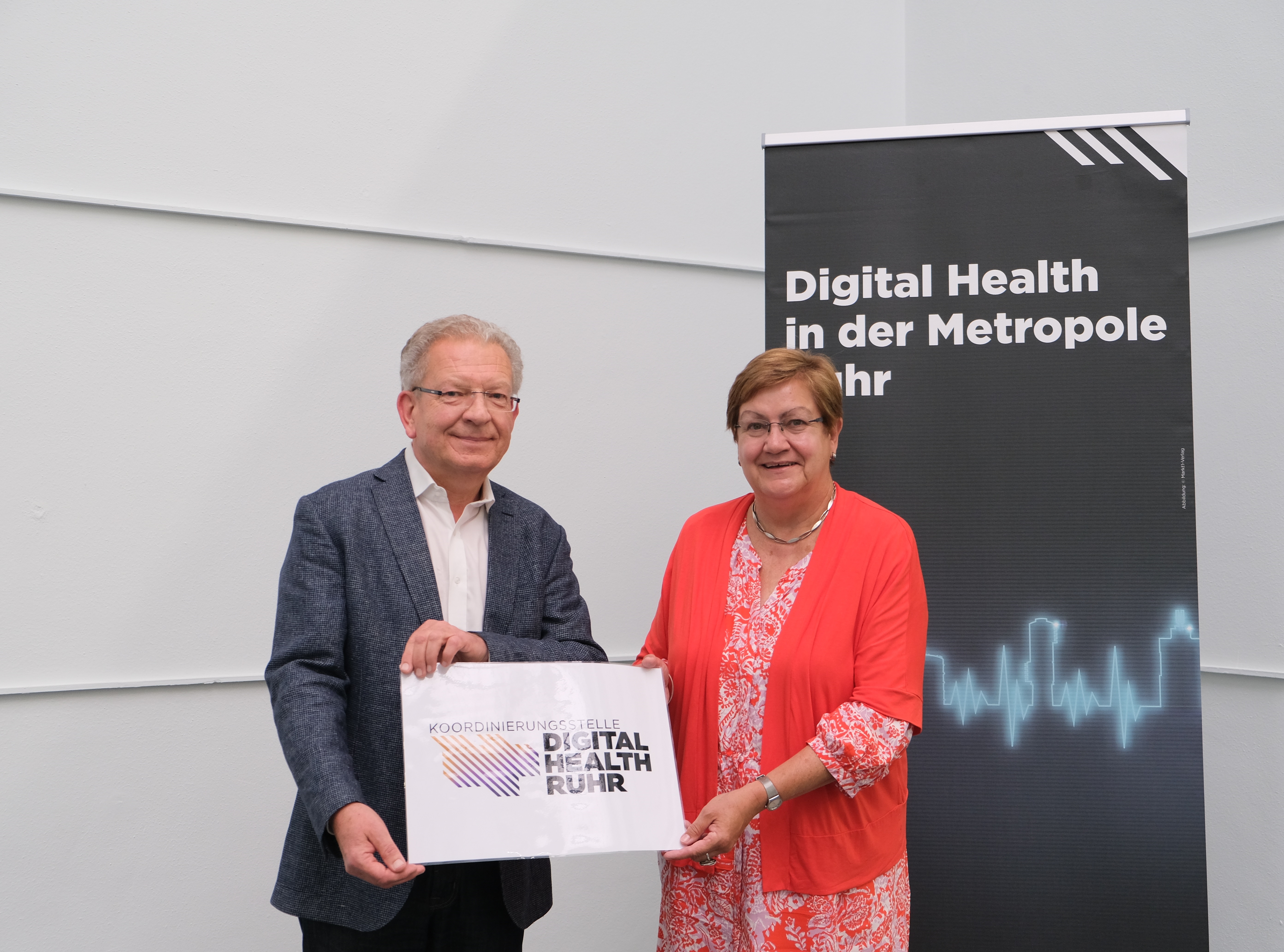 Vertragsunterzeichnung Digital Health