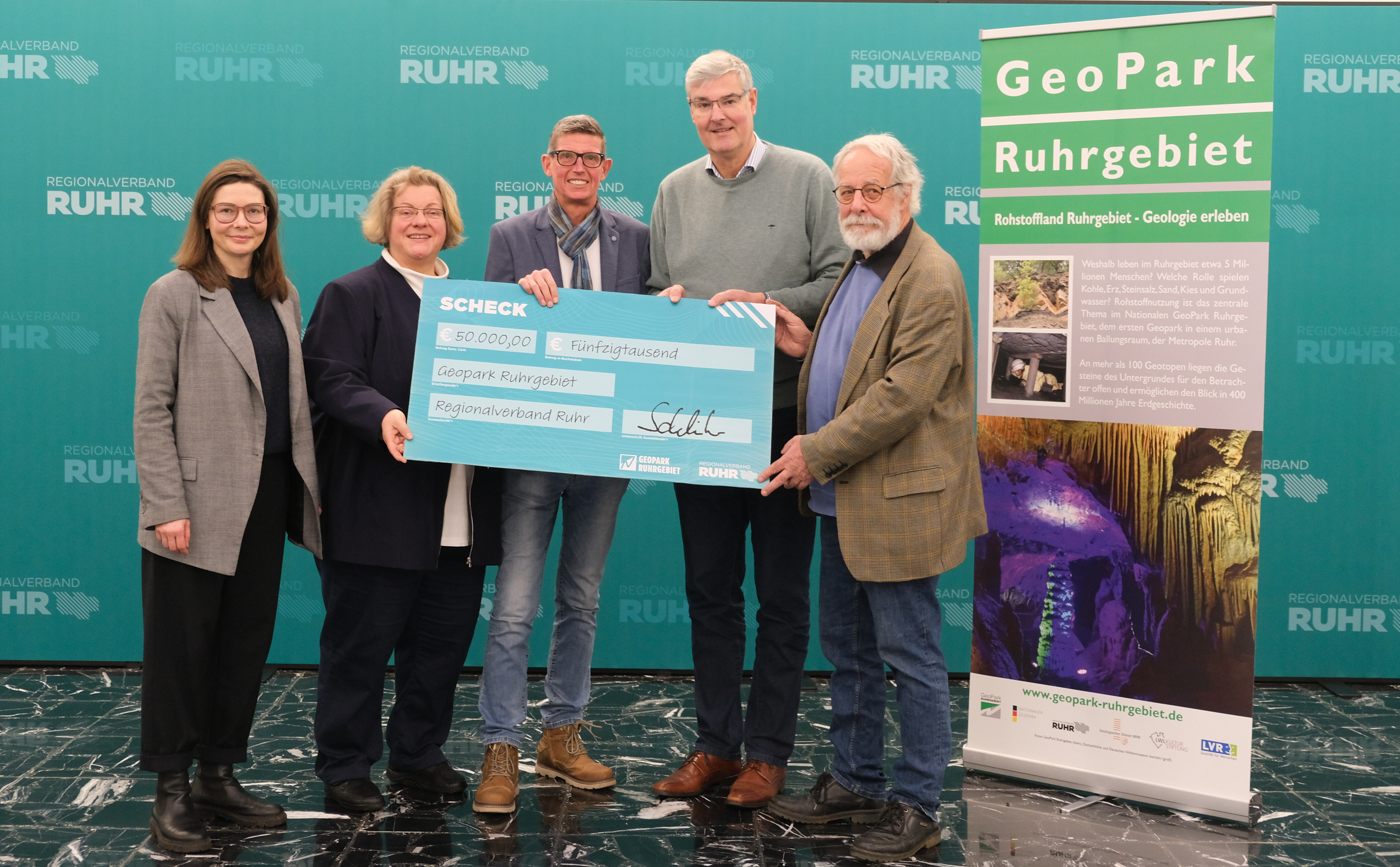 Gruppenfoto der Stellvertreter von RVR und GeoPark Ruhrgebiet