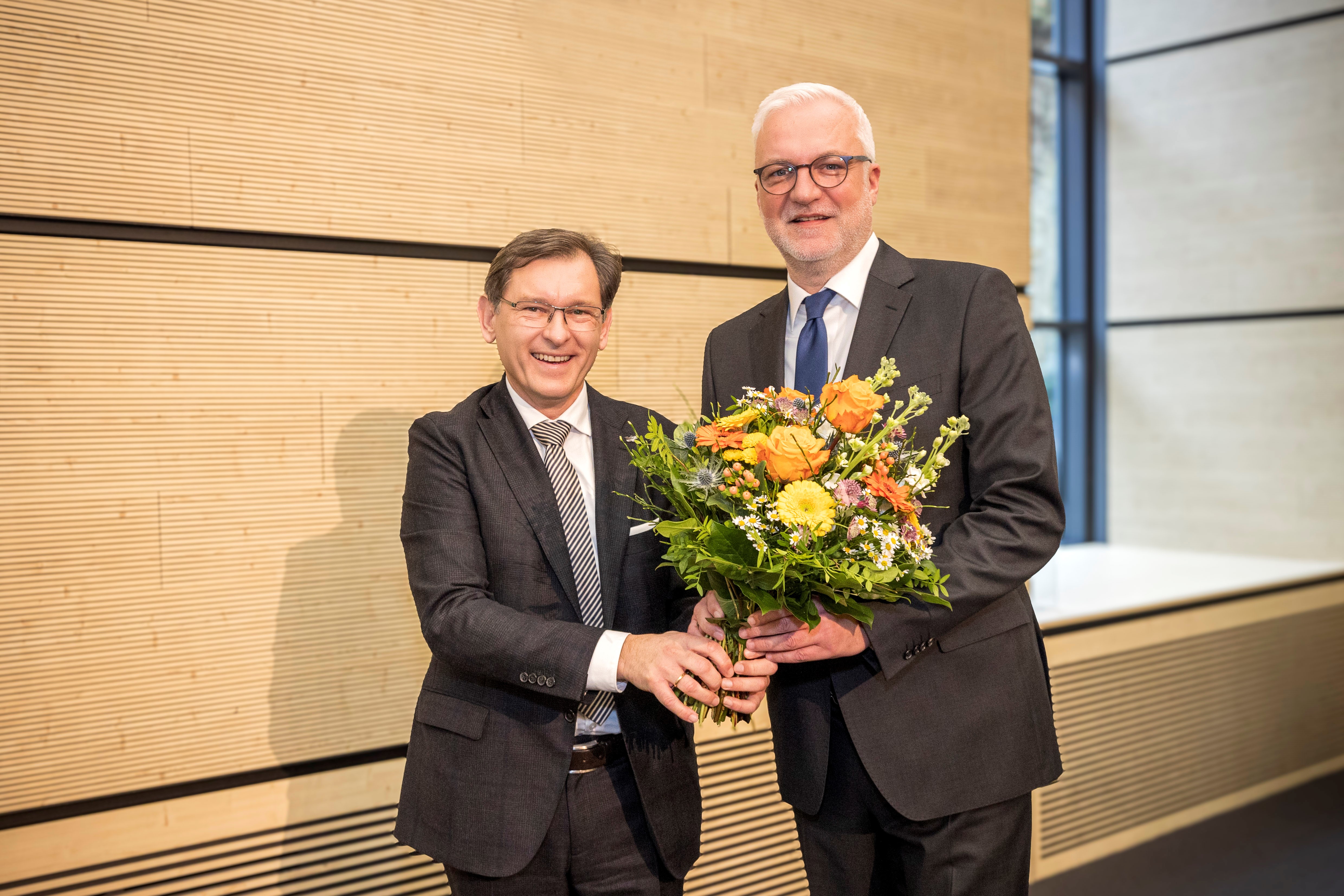 Gruppenbild: Dr. Frank Dudda (links) und  Garrelt Duin