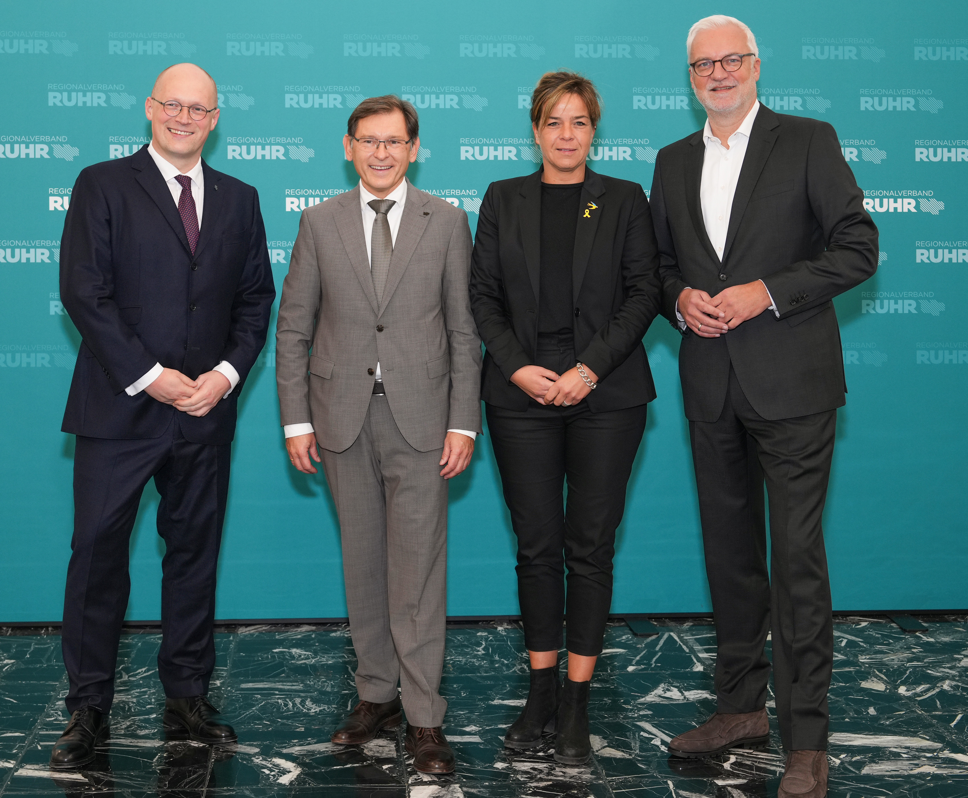 Gruppenfoto Stefan Kuczera, Dr. Frank Dudda, Mona Neubaur, Garrelt Duin